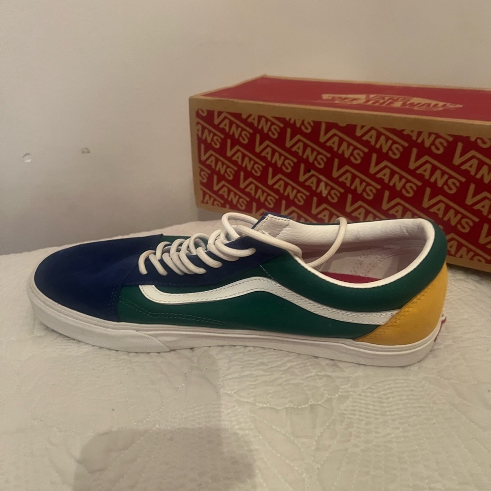 Vans Men's Blue, Green, and Yellow Sneakers